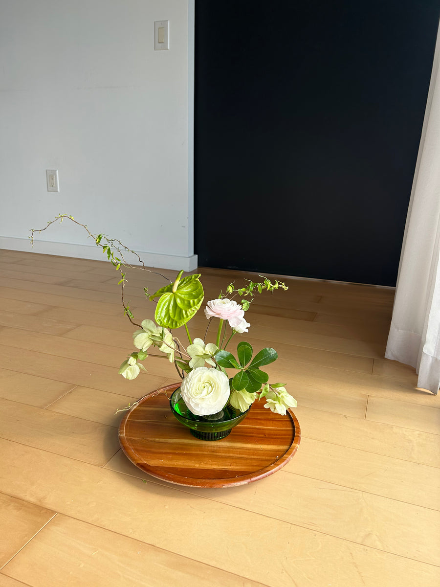 GREEN IKEBANA STYLE VESSEL